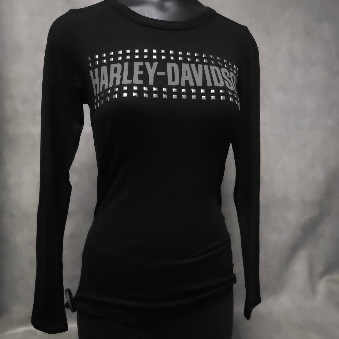 Women's Black Long Sleeve "Ripple Block"